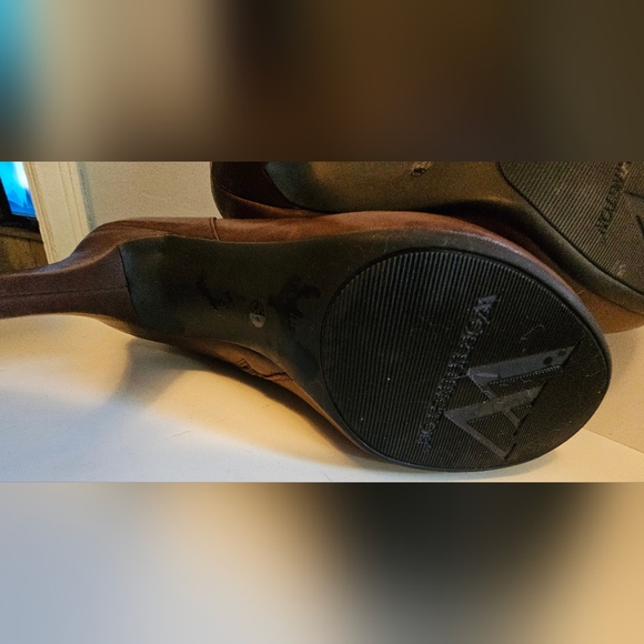 VINTAGE 90S LIKE NEW WORTHINGTON LEATHER BOOTIES SZ 10 lot 0007. - Picture 2 of 10